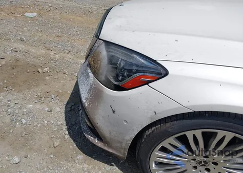 2019 Mercedes-Benz S 560 4Matic z USA, uszkodzony, nr VIN WDDUG8GB7KA458334